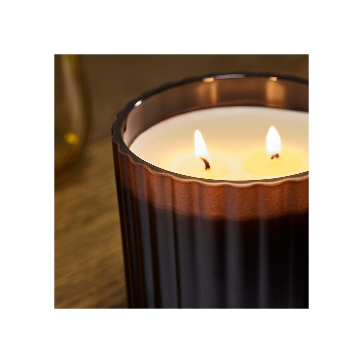 Bardakta Kokulu Mum, Siyah, 50 saat, Sandal Ağacı ve Paçuli – 4. görsel