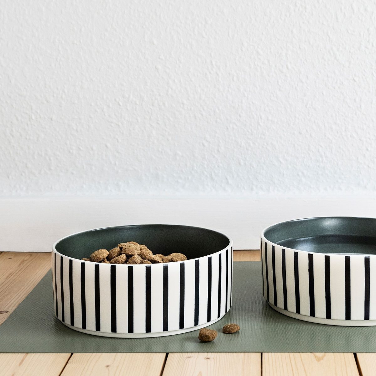 Kedi/Köpek Mama Kabı, Çok Renkli, 19 cm – 2. görsel