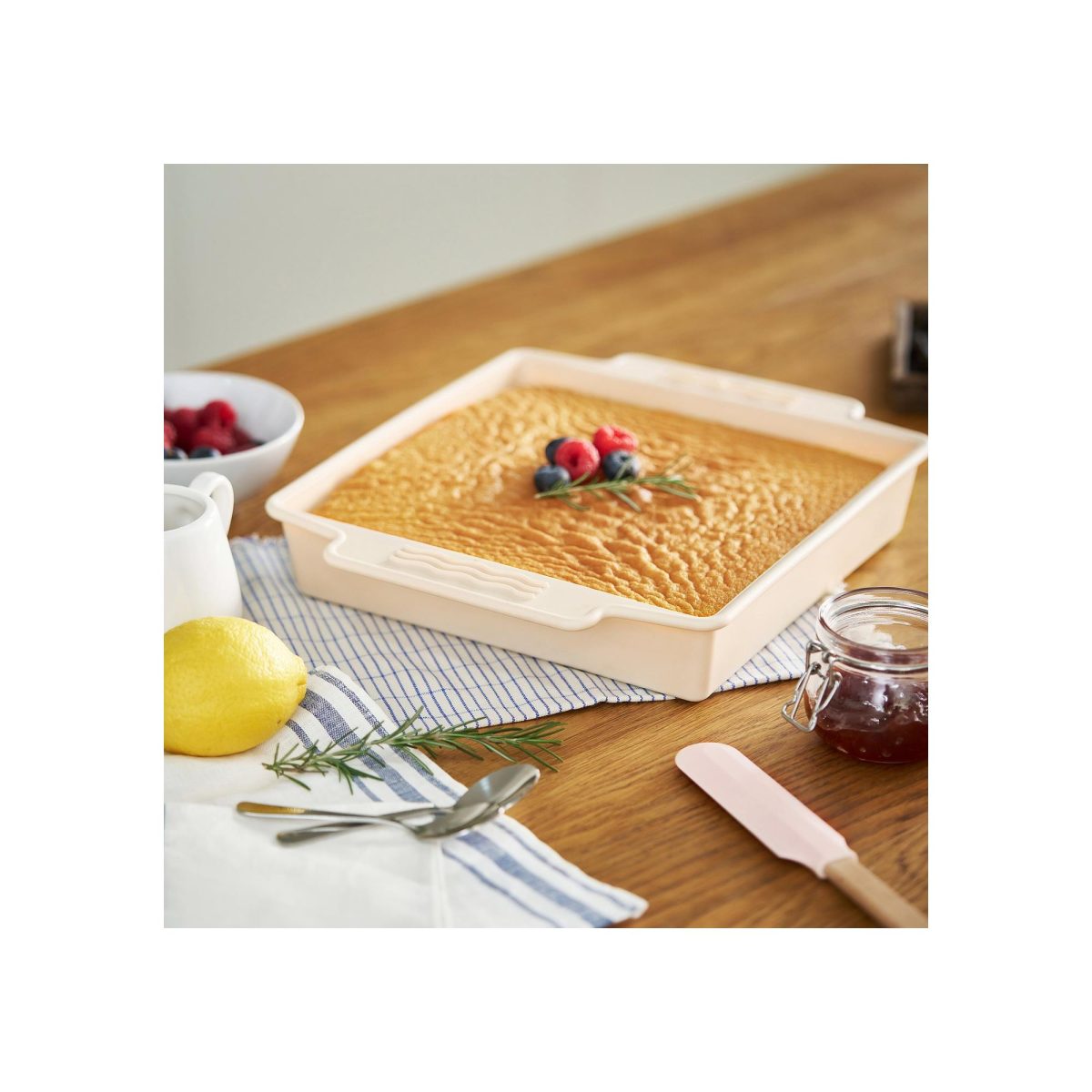 Silikon Kek Kalıbı, Açık Bej, 25x25 cm – 2. görsel