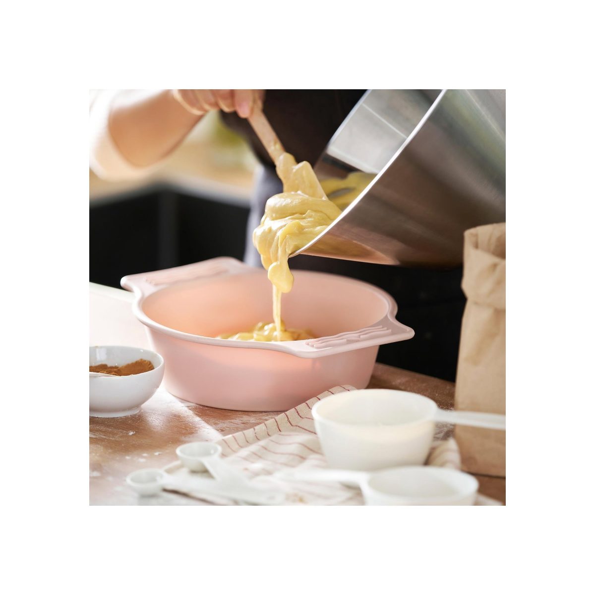 Silikon Kek Kalıbı, Soluk Pembe, 20 cm – 3. görsel